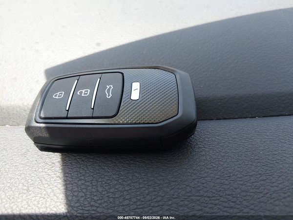 2017 TOYOTA SIENNA LIMITED 7 PASSENGER