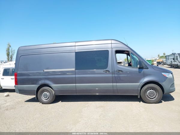 2024 MERCEDES-BENZ SPRINTER 2500