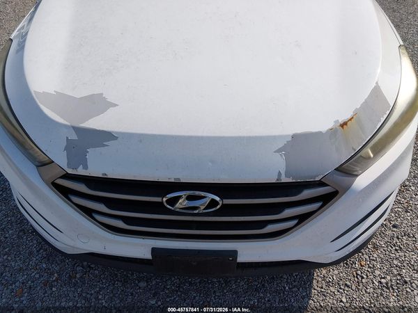 2018 HYUNDAI TUCSON SE