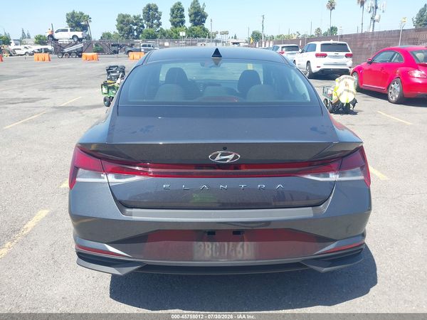 2022 HYUNDAI ELANTRA SEL
