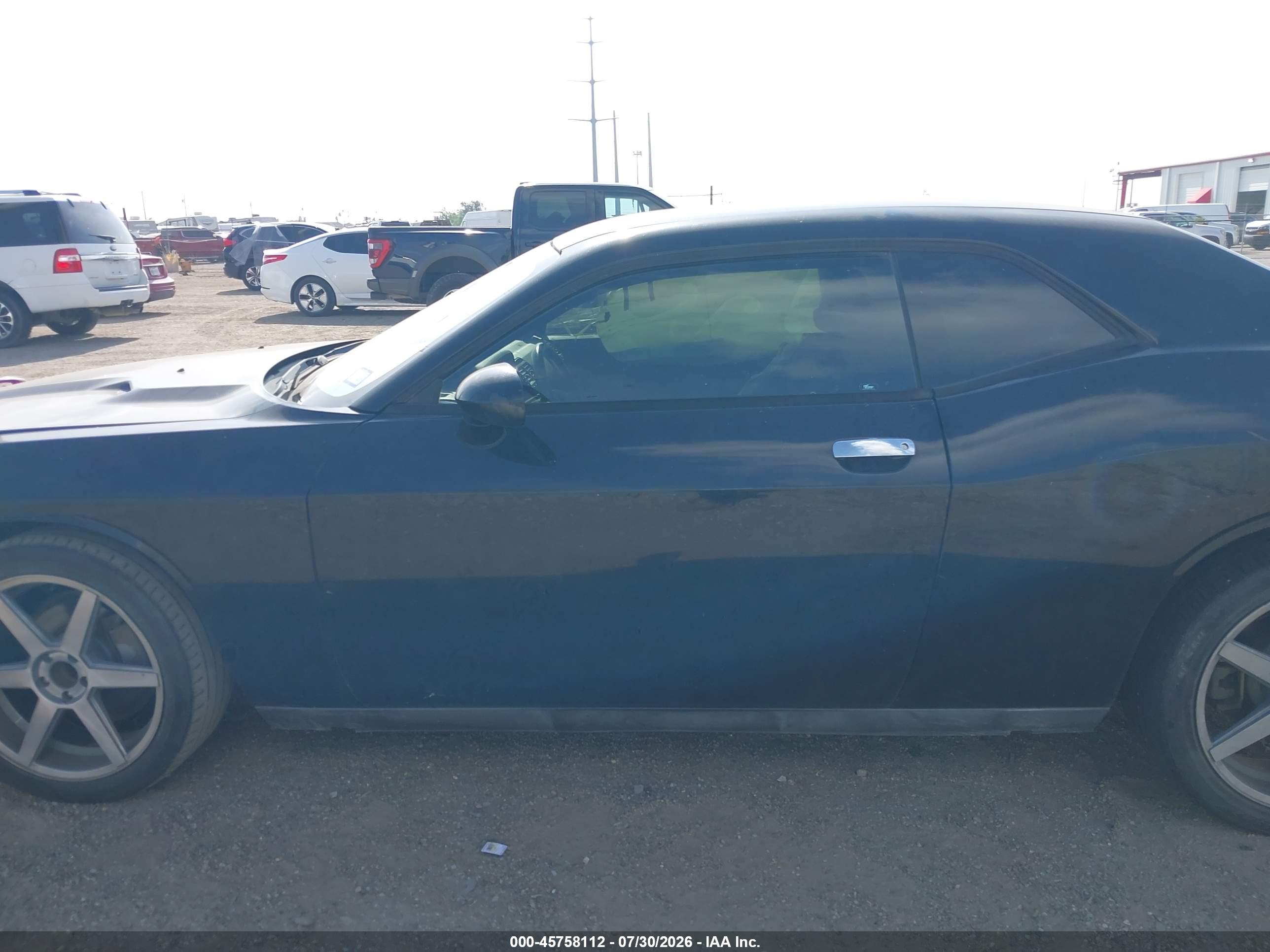 2014 DODGE CHALLENGER SXT