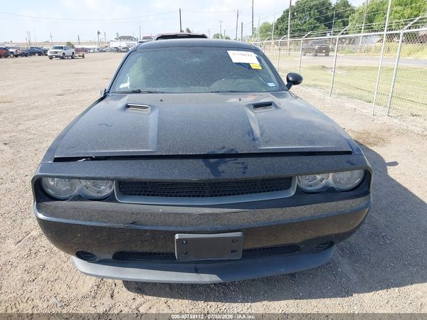 2014 DODGE CHALLENGER SXT