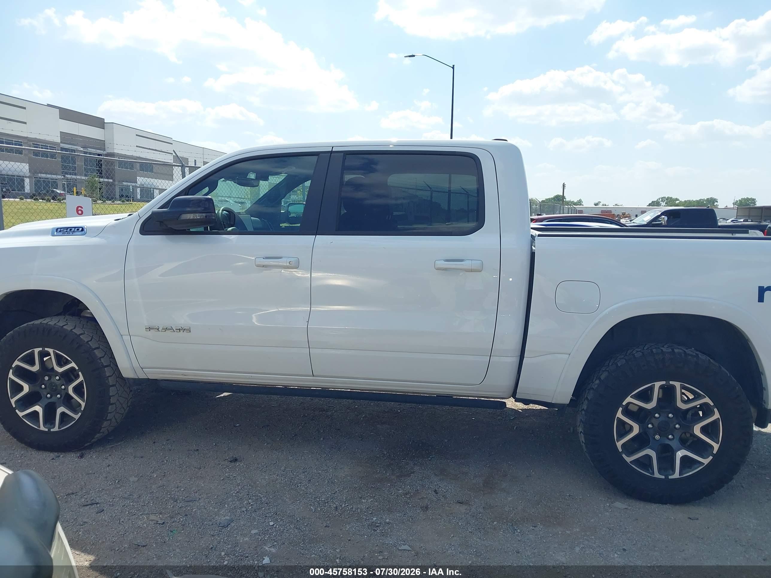 2025 RAM 1500 LARAMIE  4X4 5'7 BOX