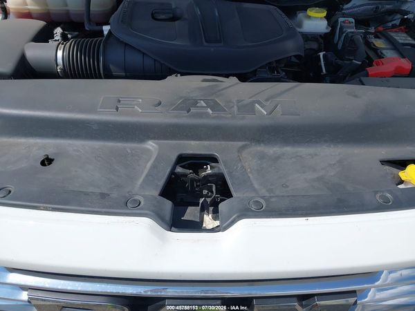 2025 RAM 1500 LARAMIE  4X4 5'7 BOX