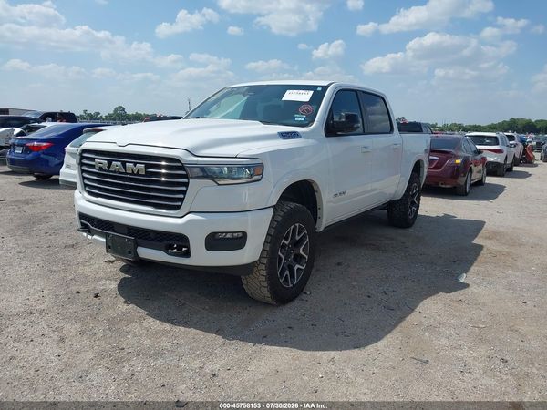 2025 RAM 1500 LARAMIE  4X4 5'7 BOX