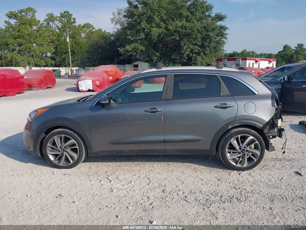 2017 KIA NIRO TOURING