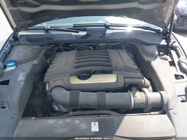 2012 PORSCHE CAYENNE