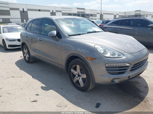 2012 PORSCHE CAYENNE