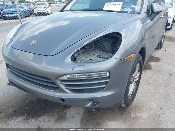 2012 PORSCHE CAYENNE