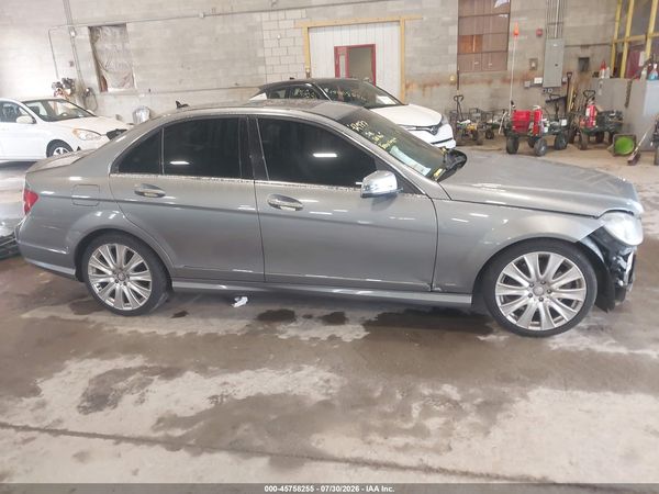 2013 MERCEDES-BENZ C 300 SPORT 4MATIC