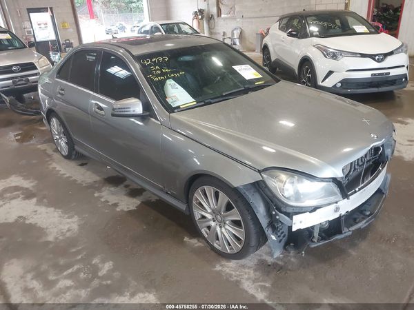 2013 MERCEDES-BENZ C 300 SPORT 4MATIC