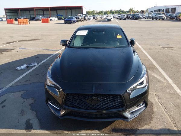 2021 INFINITI Q60 LUXE
