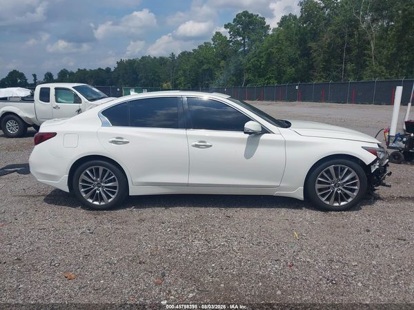 2022 INFINITI Q50 LUXE AWD