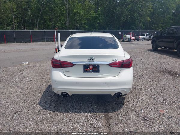 2022 INFINITI Q50 LUXE AWD