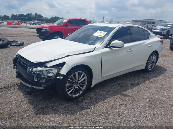 2022 INFINITI Q50 LUXE AWD