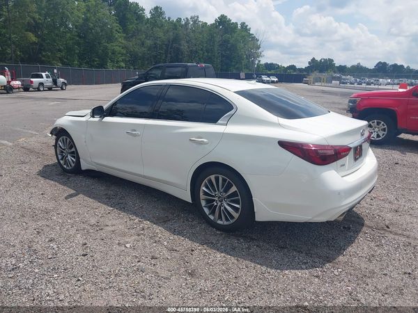 2022 INFINITI Q50 LUXE AWD