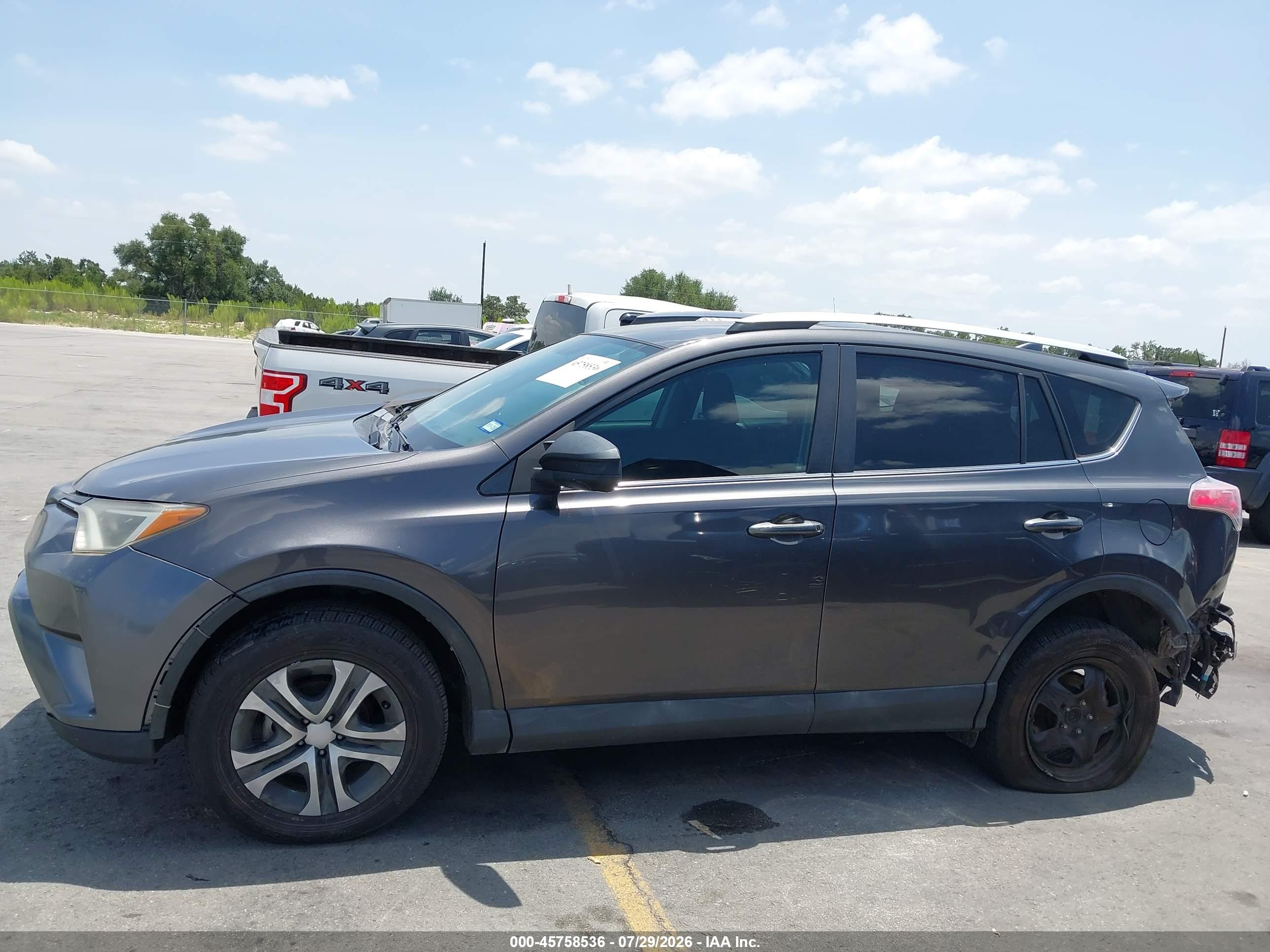 2016 TOYOTA RAV4 LE
