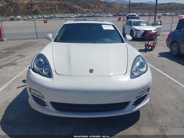 2011 PORSCHE PANAMERA 4