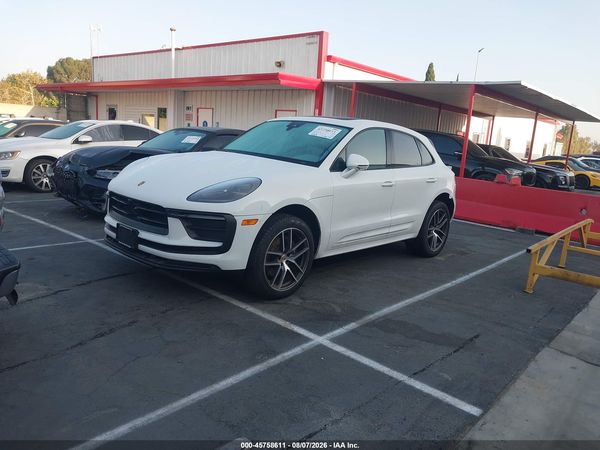 2024 PORSCHE MACAN — I2