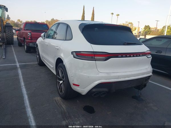 2024 PORSCHE MACAN T — I3