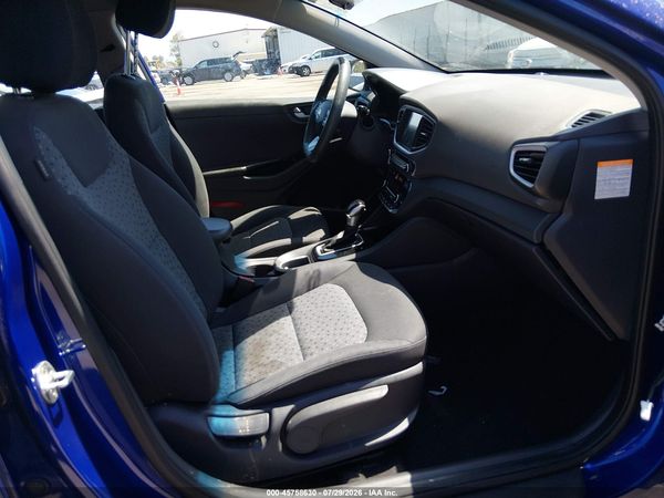 2019 HYUNDAI IONIQ HYBRID BLUE