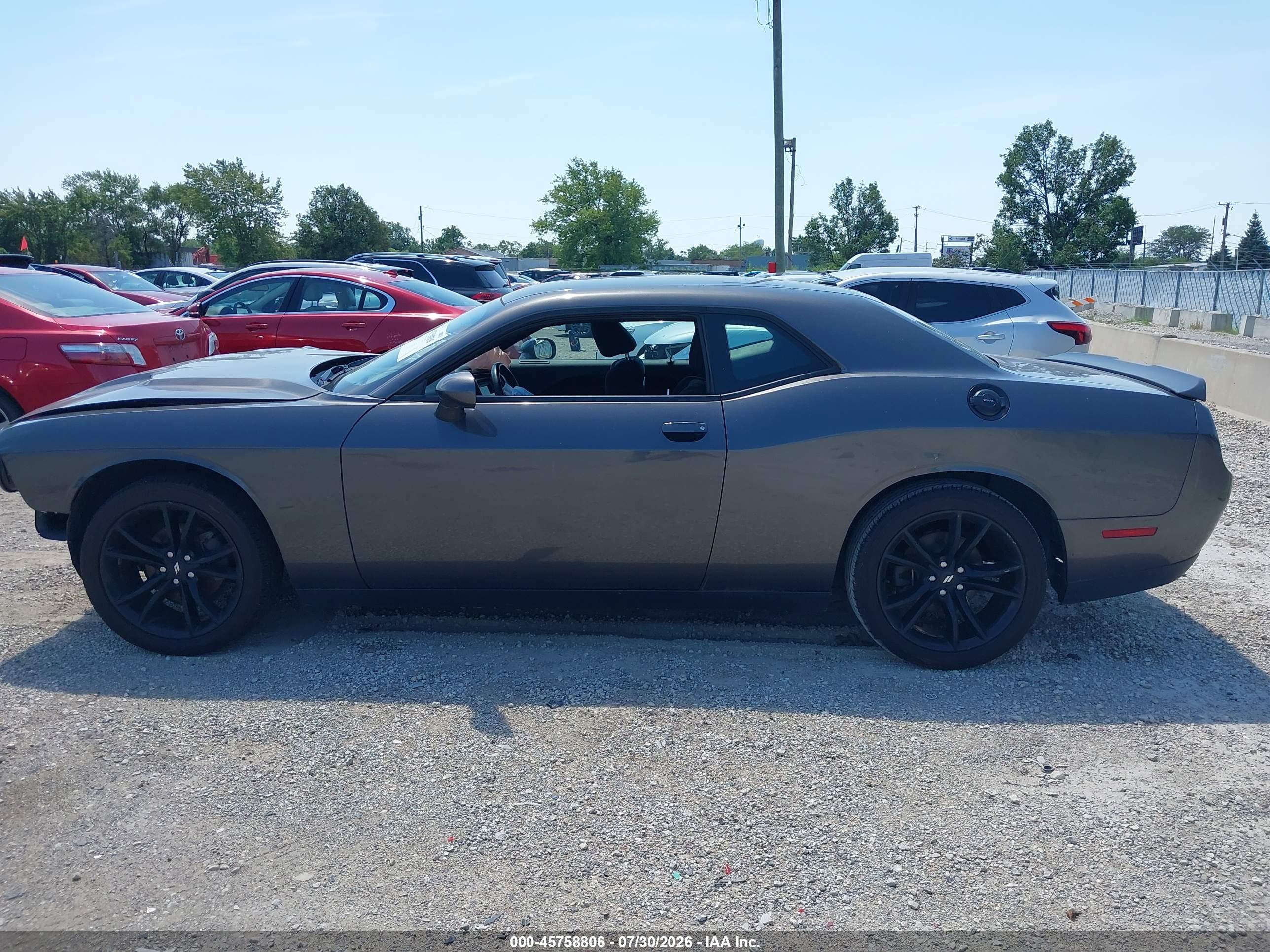 2018 DODGE CHALLENGER SXT