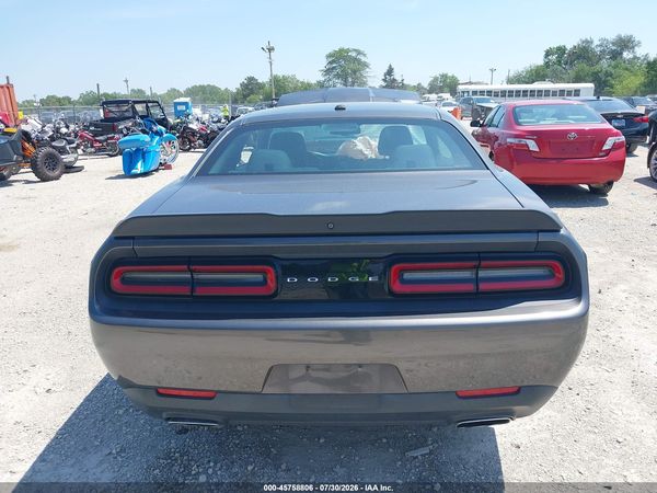 2018 DODGE CHALLENGER SXT