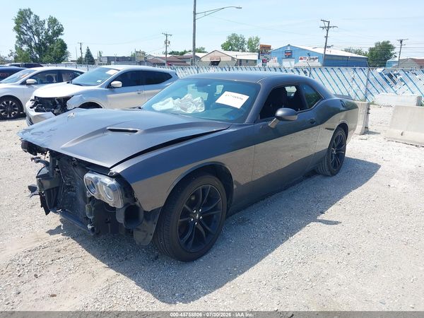 2018 DODGE CHALLENGER SXT