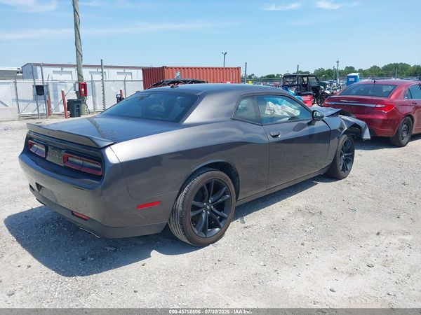 2018 DODGE CHALLENGER SXT