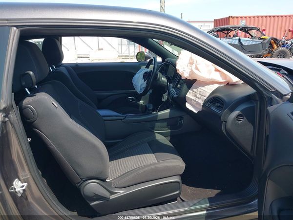 2018 DODGE CHALLENGER SXT