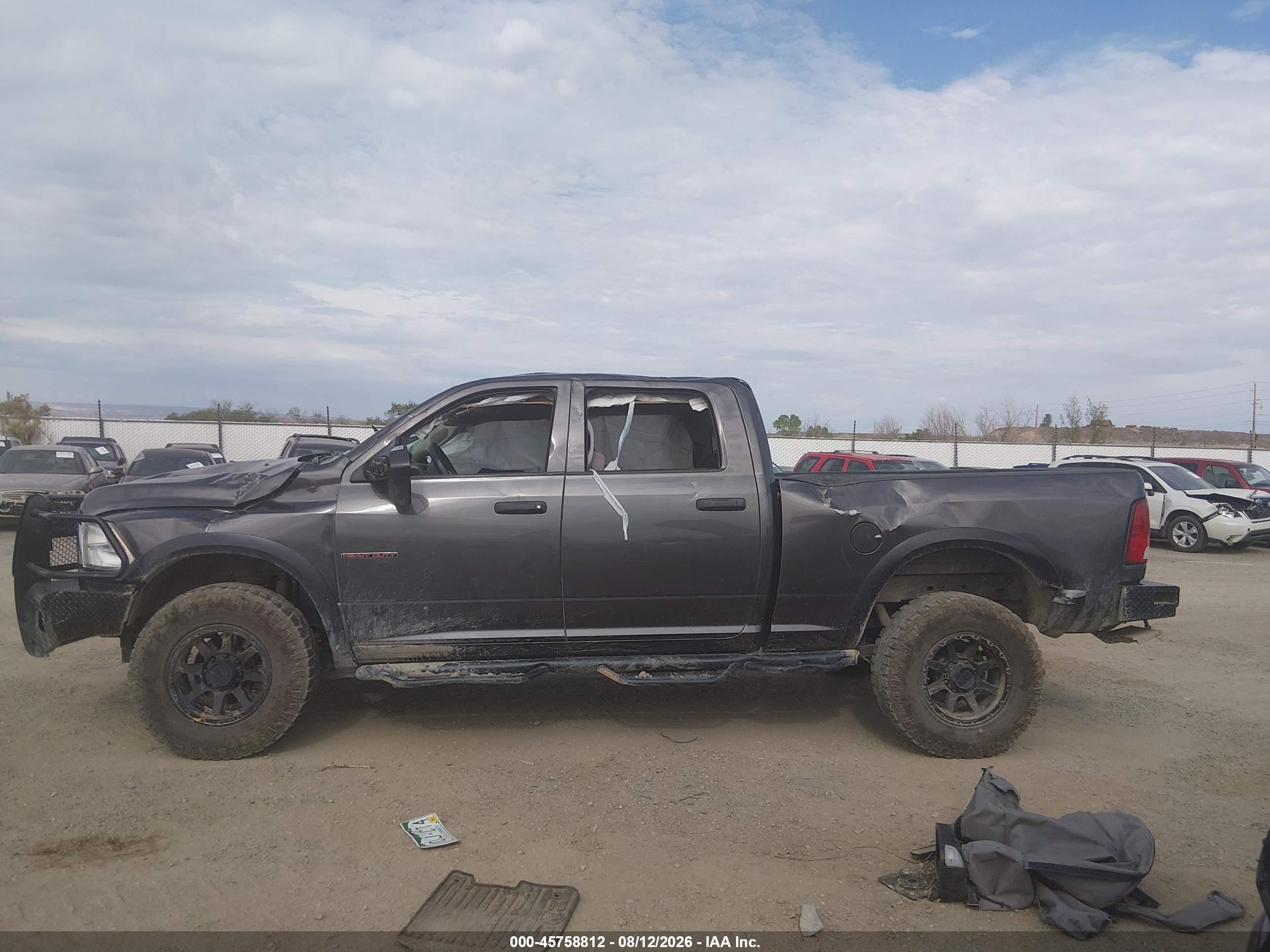 2018 RAM 2500 TRADESMAN  4X4 6'4 BOX