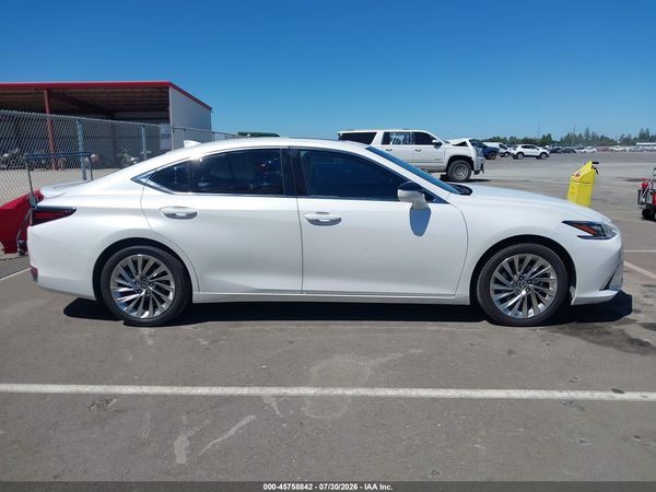 2023 LEXUS ES 300H LUXURY