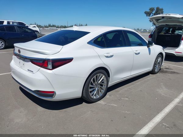 2023 LEXUS ES 300H LUXURY
