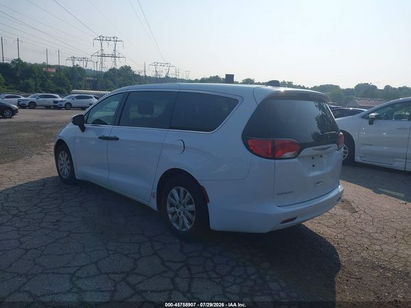 2020 CHRYSLER VOYAGER L — I3