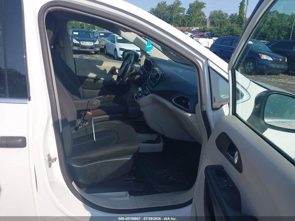 2020 CHRYSLER VOYAGER L — I5