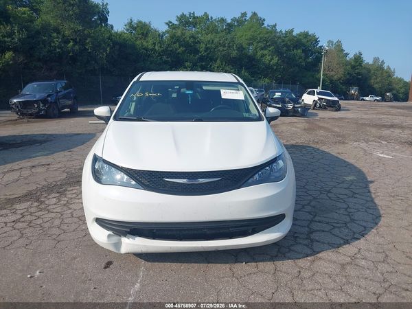2020 CHRYSLER VOYAGER L — I115