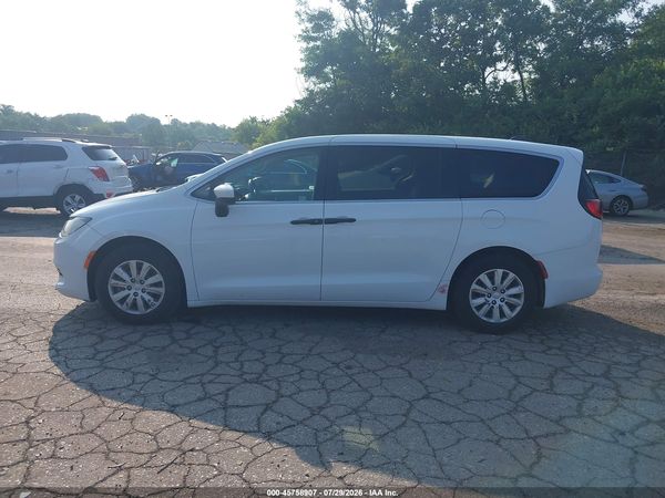 2020 CHRYSLER VOYAGER L — I117