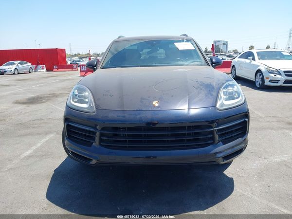 2022 PORSCHE CAYENNE PLATINUM EDITION