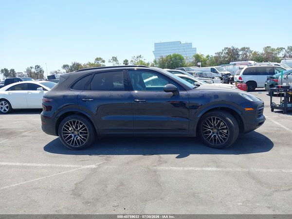2022 PORSCHE CAYENNE PLATINUM EDITION