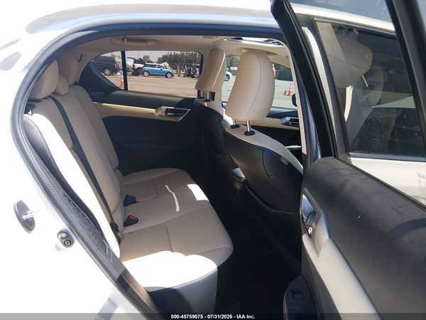 2017 LEXUS CT 200H