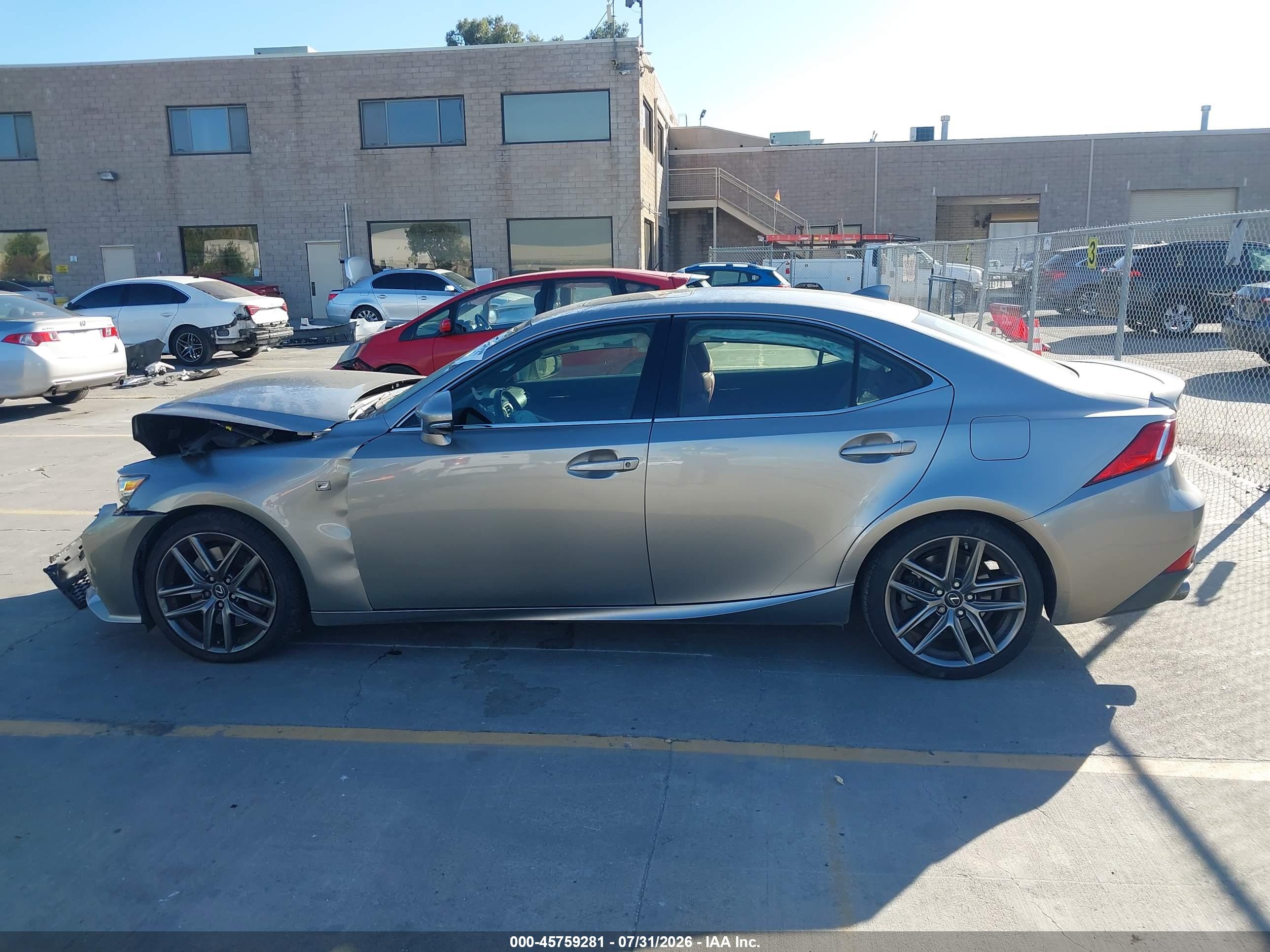 2016 LEXUS IS 200T