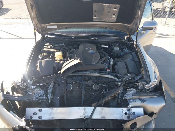 2016 LEXUS IS 200T