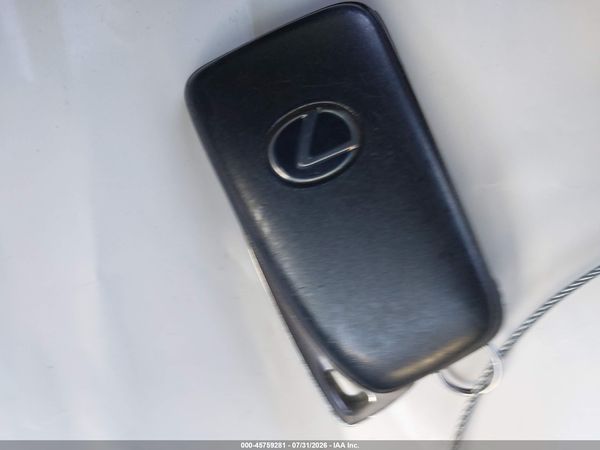 2016 LEXUS IS 200T