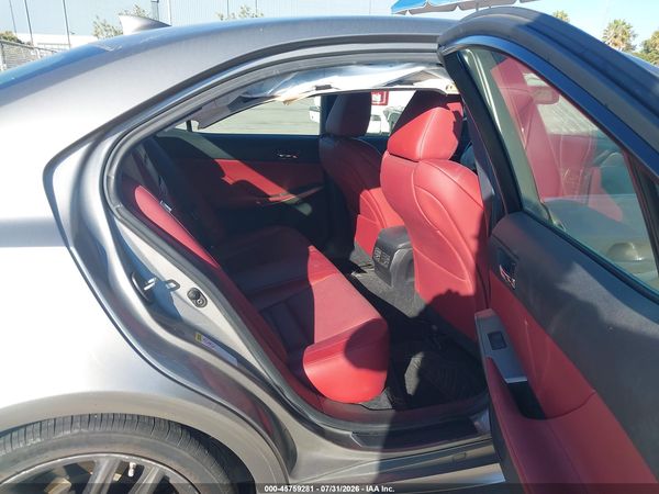 2016 LEXUS IS 200T