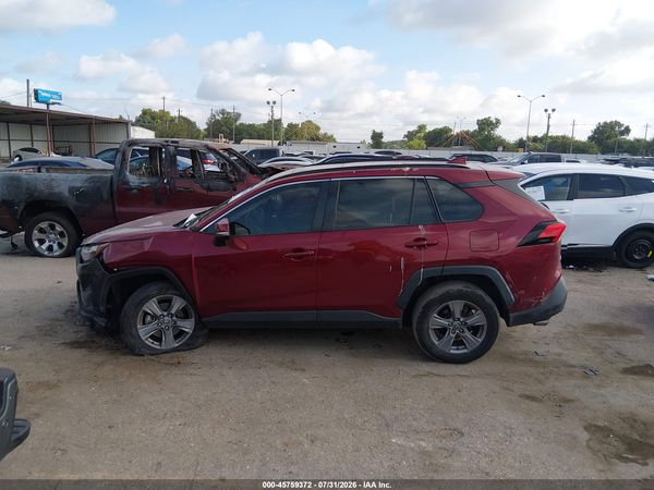 2022 TOYOTA RAV4 XLE