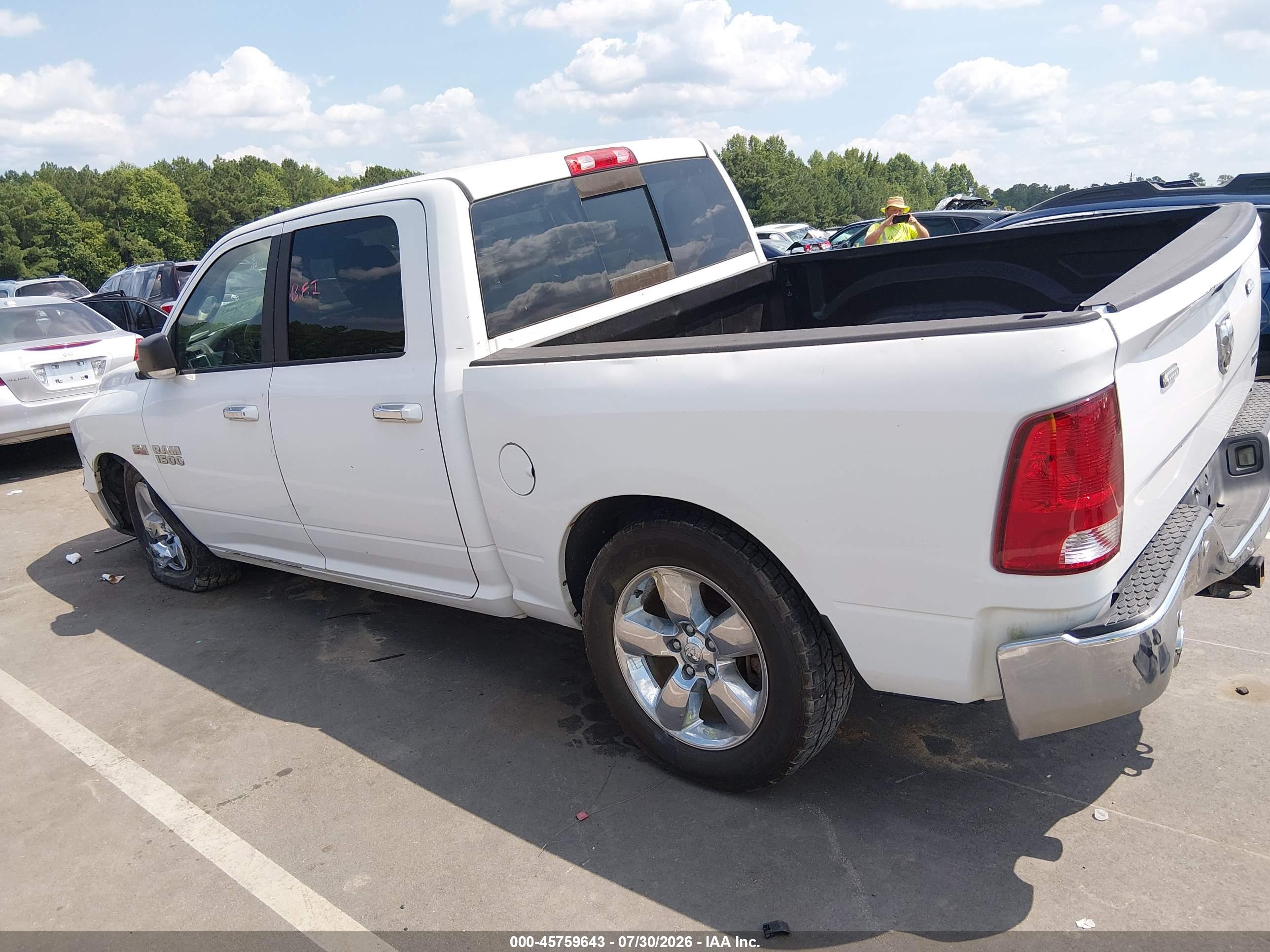 2016 RAM 1500 BIG HORN