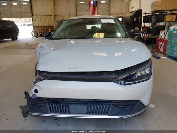 2024 KIA EV6 LIGHT LONG RANGE