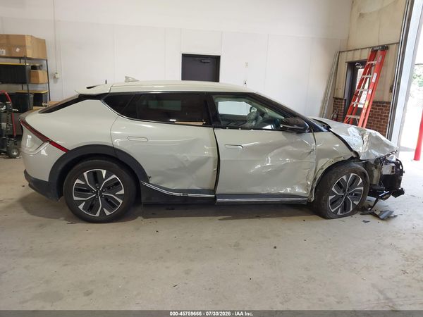 2024 KIA EV6 LIGHT LONG RANGE