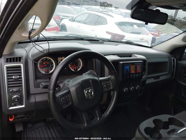 2016 RAM 1500 SLT