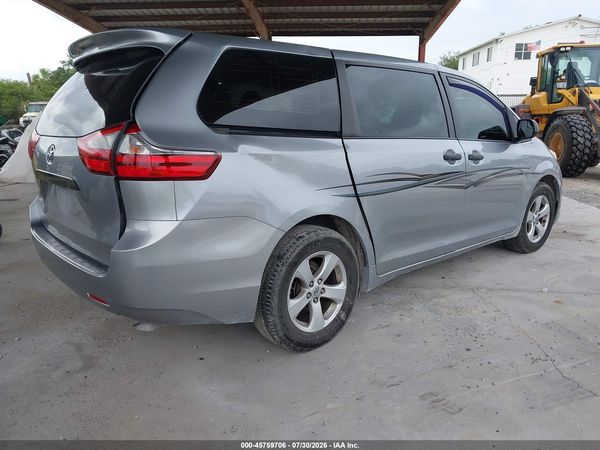 2017 TOYOTA SIENNA L 7 PASSENGER — I4